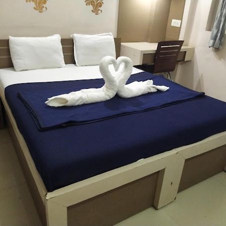 Divya Jyot Residency Bhuj Hotel Bagian luar foto